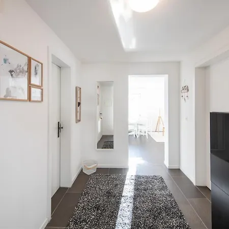 Agrimonia - Moebilierte Mit Balkon * Davos