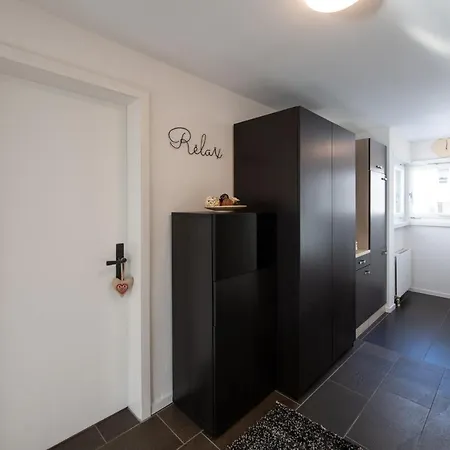 Agrimonia - Moebilierte Mit Balkon Apartmán