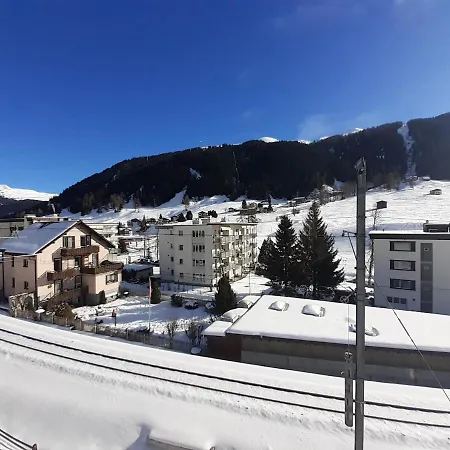 Agrimonia - Moebilierte Mit Balkon Appartement Davos