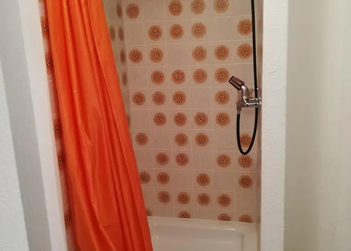 Agrimonia - Moebilierte Mit Balkon Lägenhet Davos