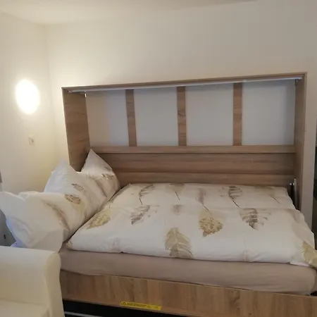 Apartamento Agrimonia - Moebilierte Mit Balkon Davos